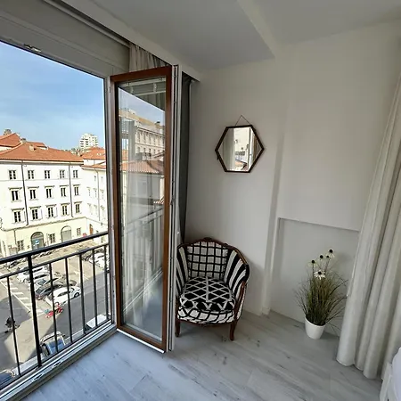 Casa Giotti X9 - Reception Apartman *